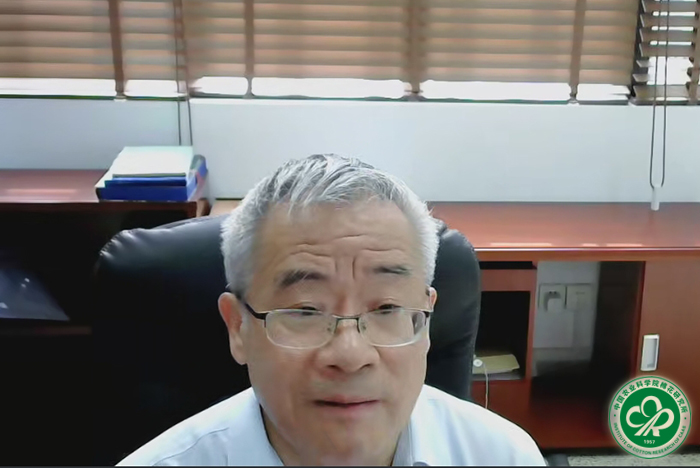 2张献龙讲话xiu.jpg